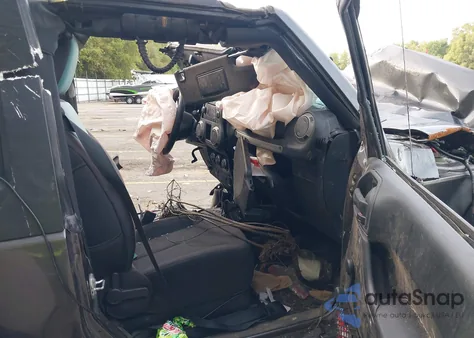 2016 Jeep Wrangler Sport из США, поврежденный, VIN 1C4AJWAG4GL226650